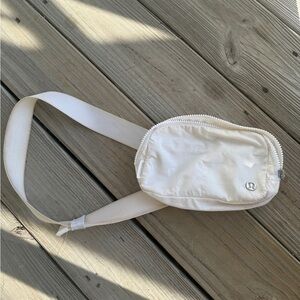 lululemon Fanny pack - White Nylon Crossbody Belt Bag